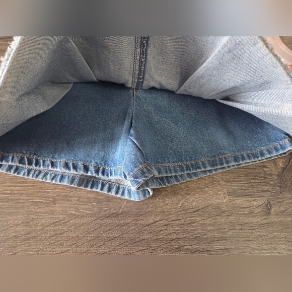 Girls Levi's Denim Skort Size 8 NWT - Picture 2 of 5